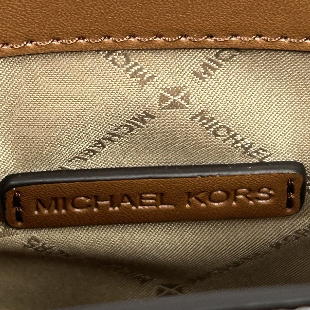 Michael Kors Extra Small Shopper Crossbody Bag Maple MK Logo Vanilla / Lugg NWT - Picture 7 of 16